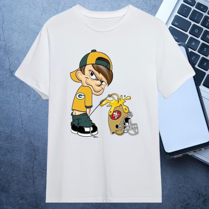 Funny Green Bay Packers Calvin Peeing San Francisco 49Ers Super Bowl 2025 T-Shirt